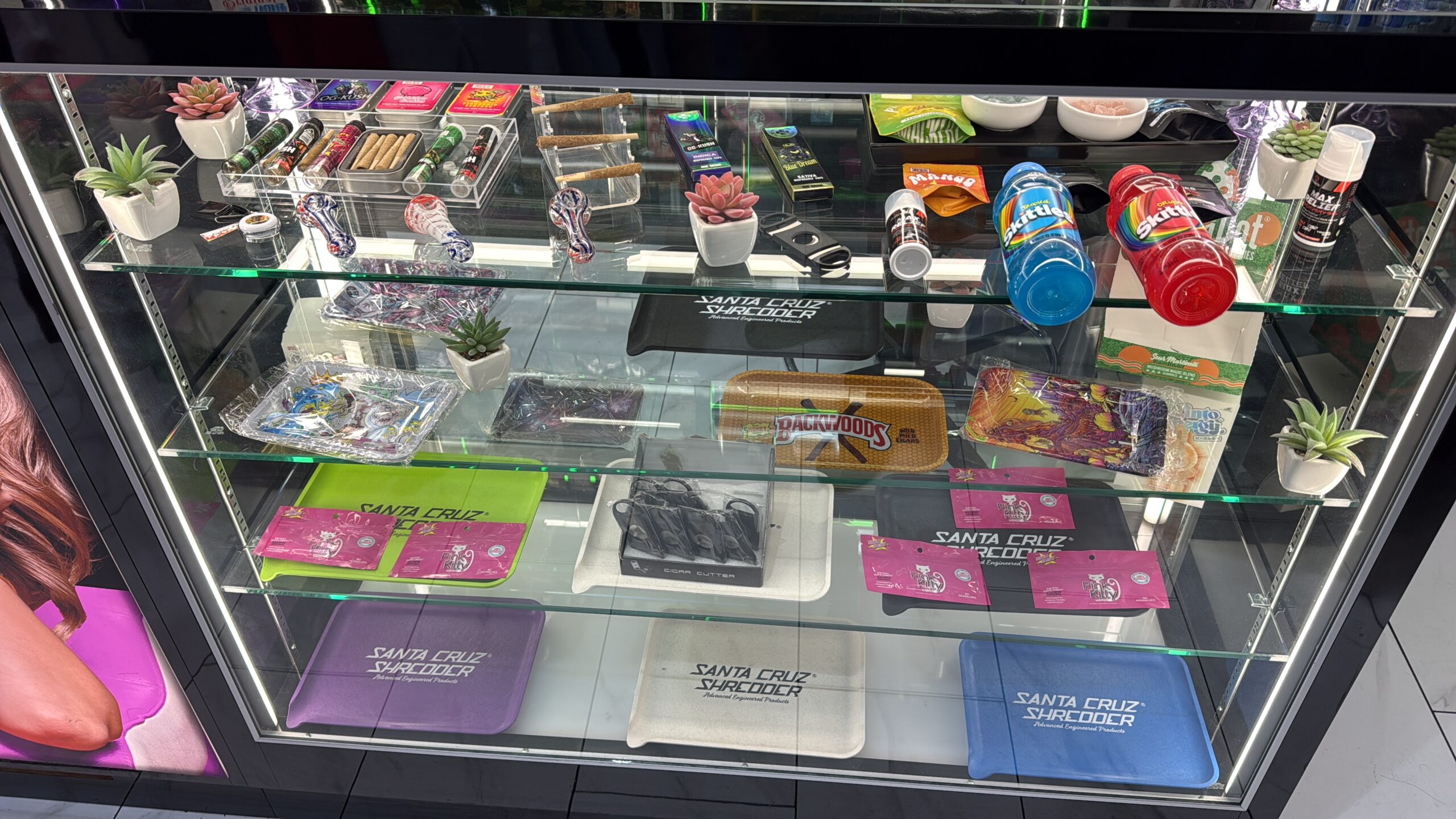 Downtown Las Vegas, Las Vegas — une vitrine remplie d'objets divers