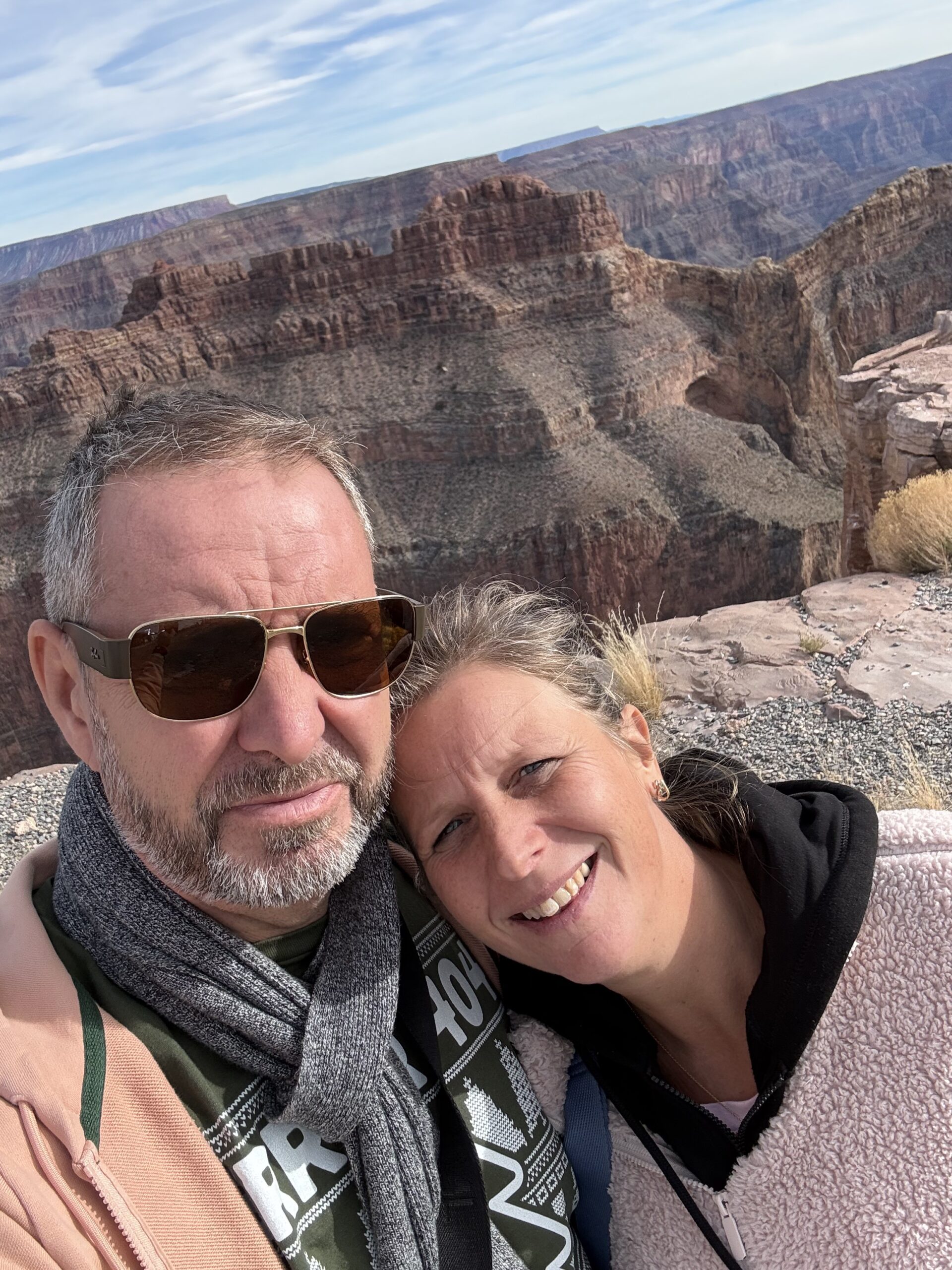 Arizona — un homme et une femme prenant un selfie