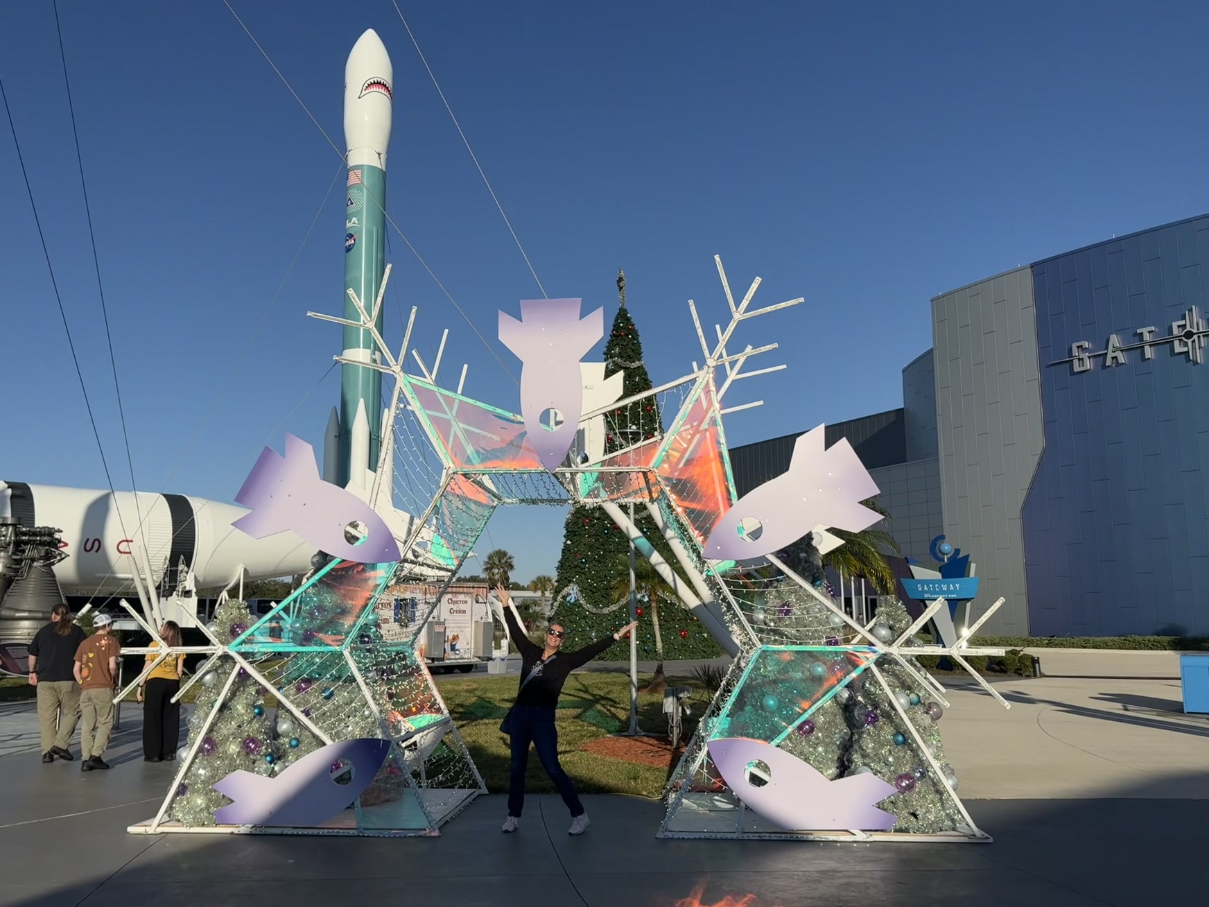 Merritt Island — une grande sculpture blanche et rose