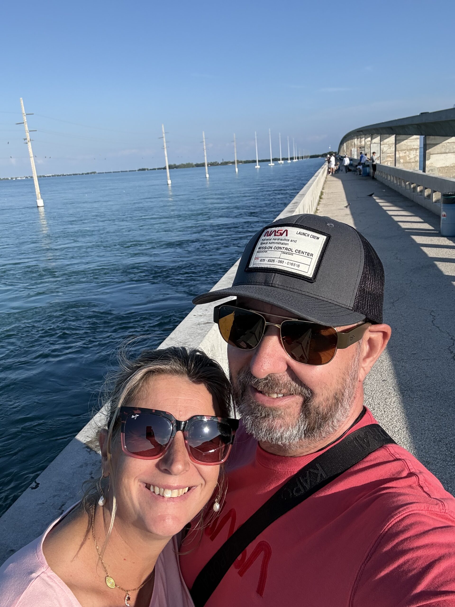 Floride — un homme et une femme prennent un selfie