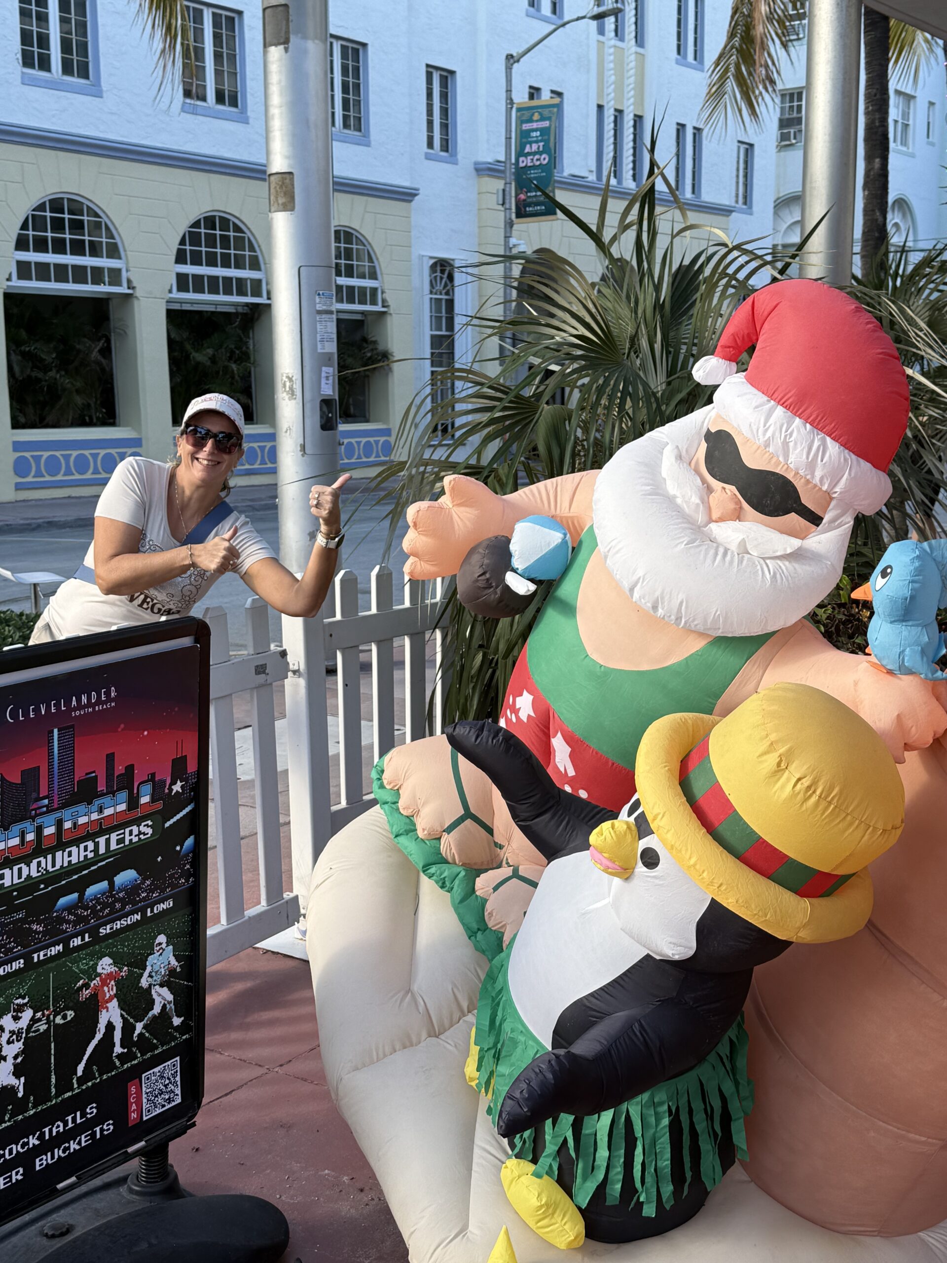 Miami — un immense père Noël gonflable